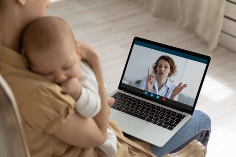 Why Choose an Online Lactation Consultant for Breastfeeding Help?