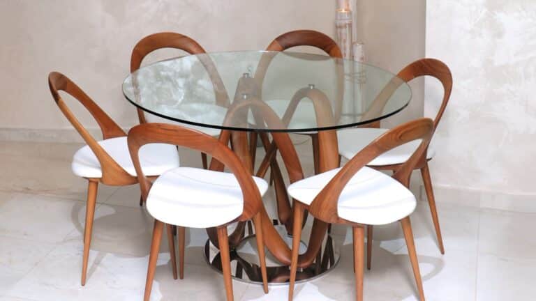 The Elegance and Versatility of Modern Glass Dining Tables