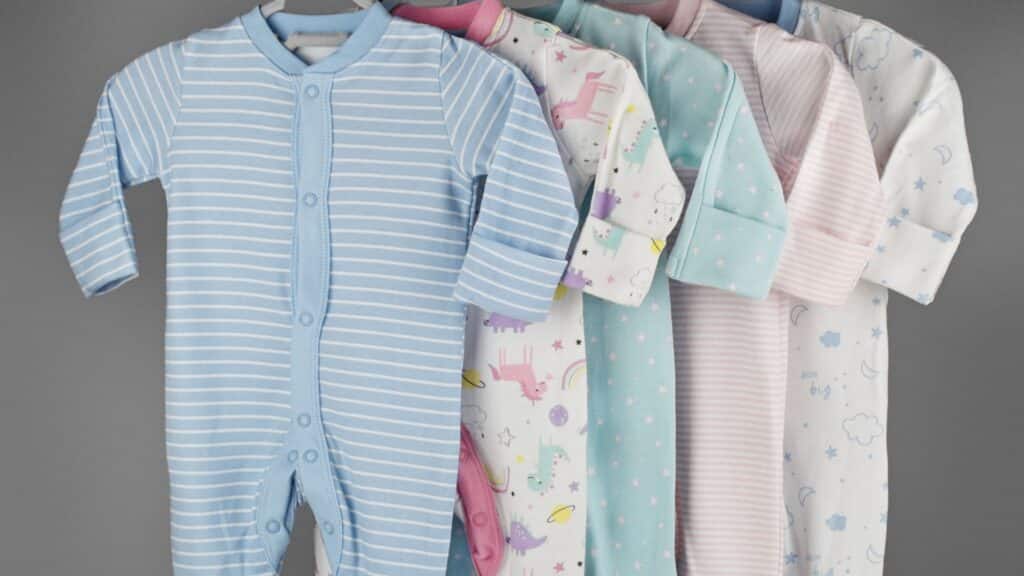 Why Bamboo Baby Clothes Are the Best Choice for Your Little One