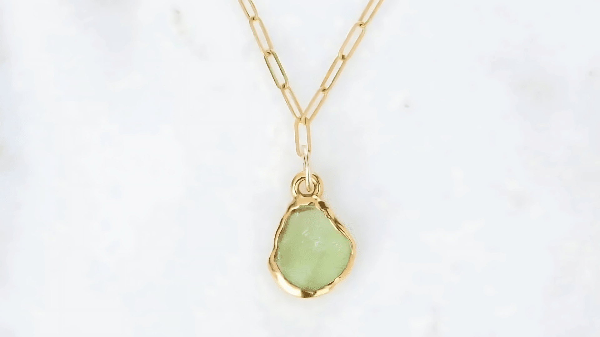 Raw_Peridot_Necklace_Birthstone_Necklace_Leo_Necklace_Necklace