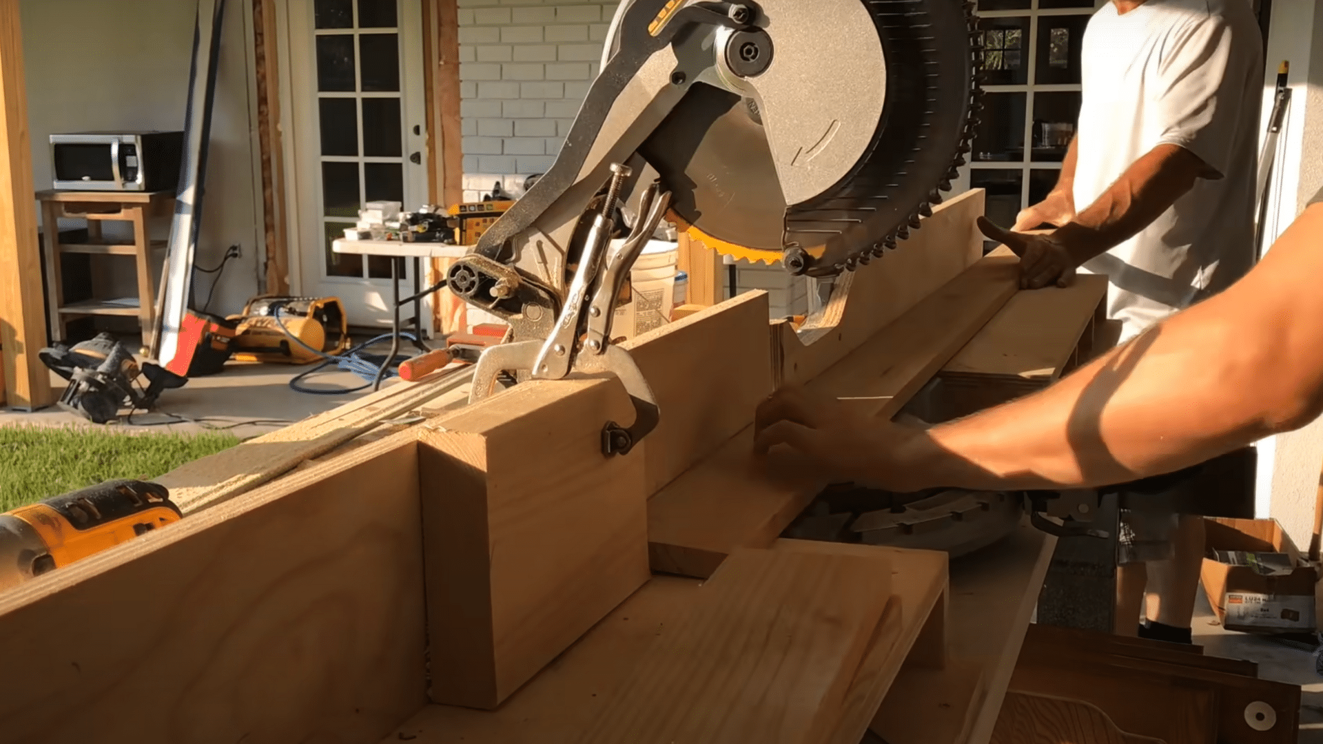 Measure_and_Cut_the_Boards