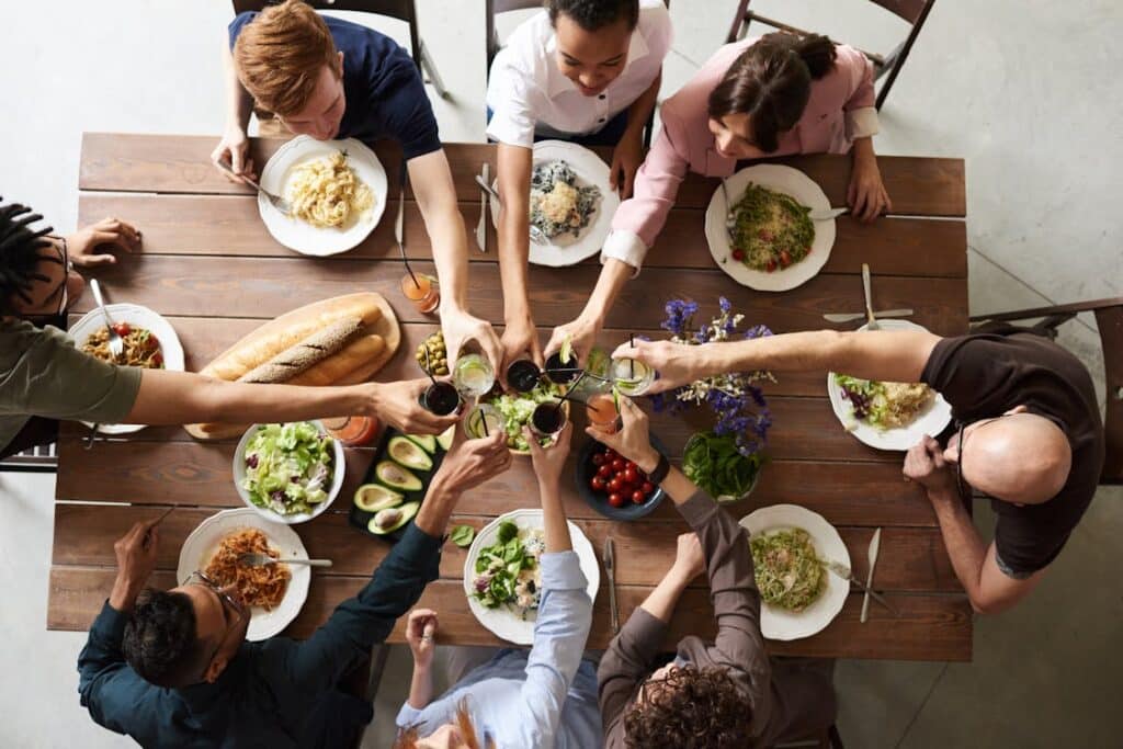 How to Host a Perfect Dinner Party Without Any Unexpected Mishaps